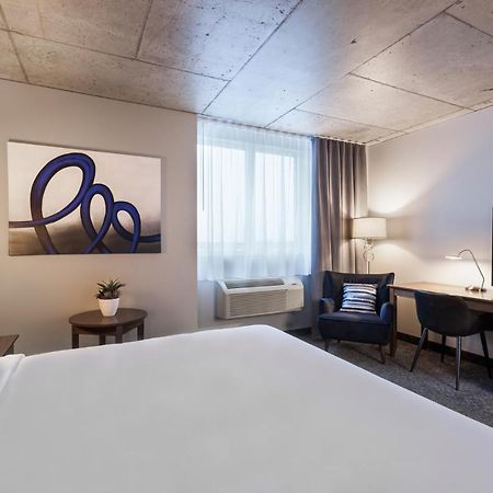 Imperia Hôtel et Suites Boucherville Extérieur photo