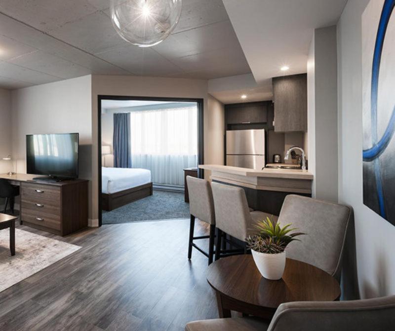 Imperia Hôtel et Suites Boucherville Extérieur photo
