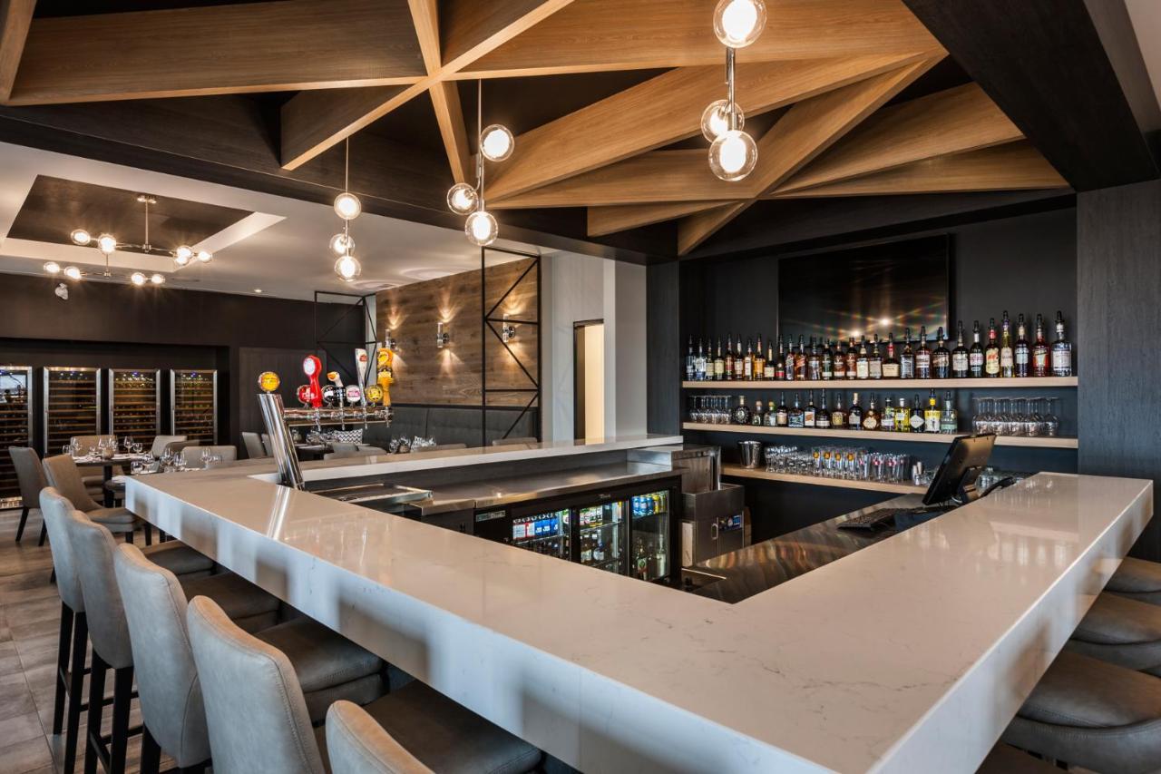 Imperia Hôtel et Suites Boucherville Extérieur photo